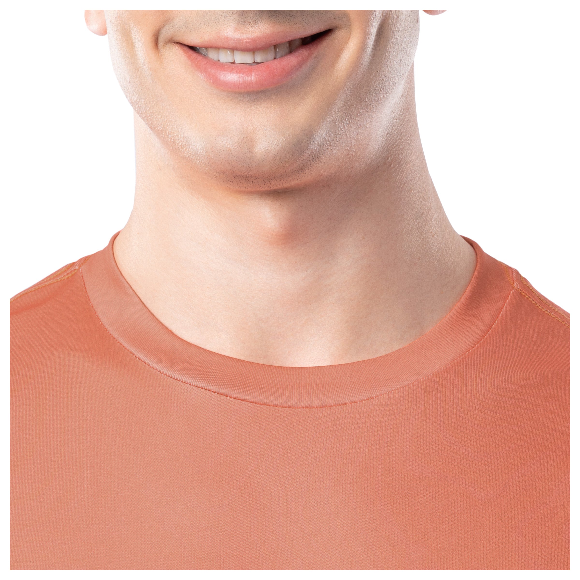 Close up on the crew neck on the sun protection top.