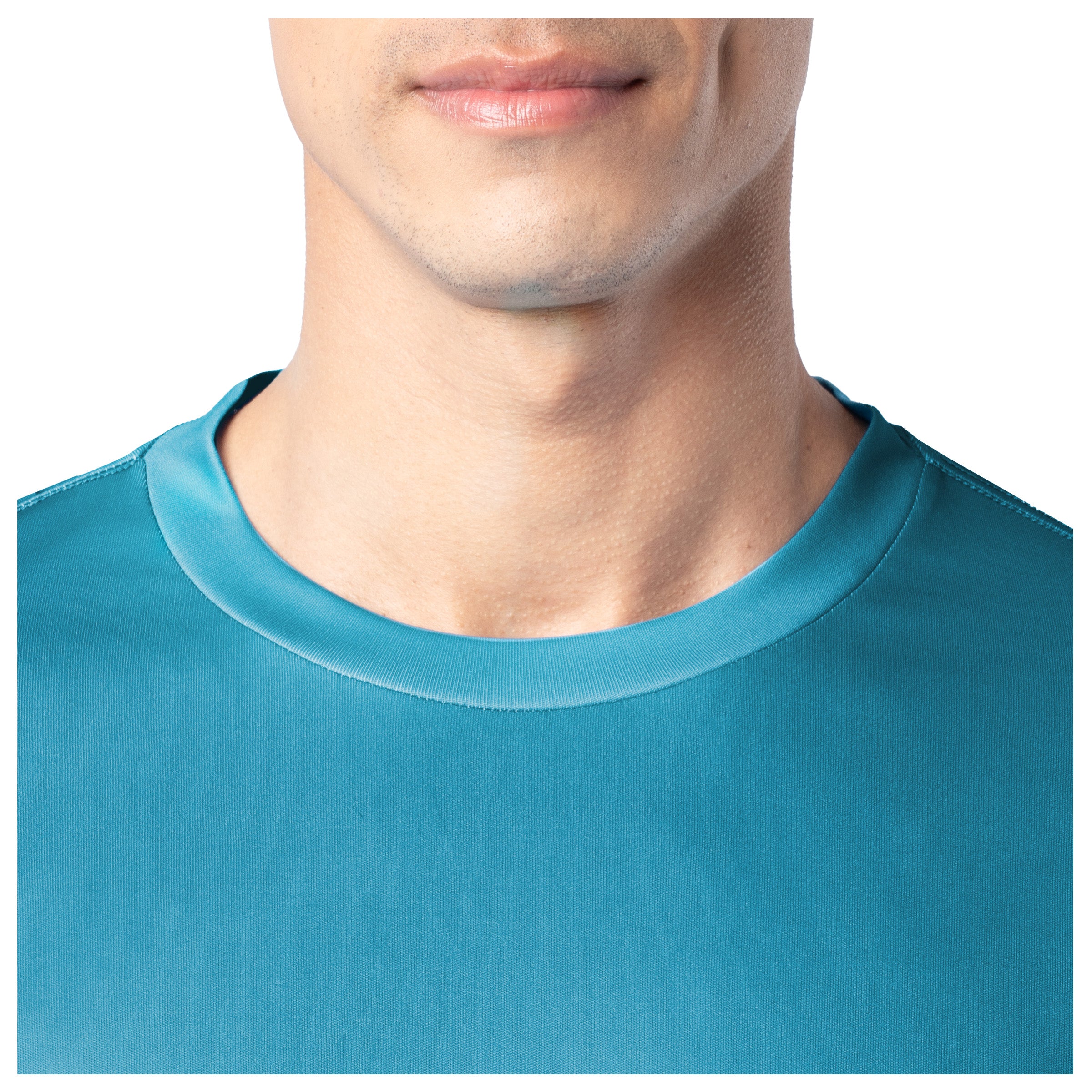 Close-up on the crew neck for the long sleeve sun top