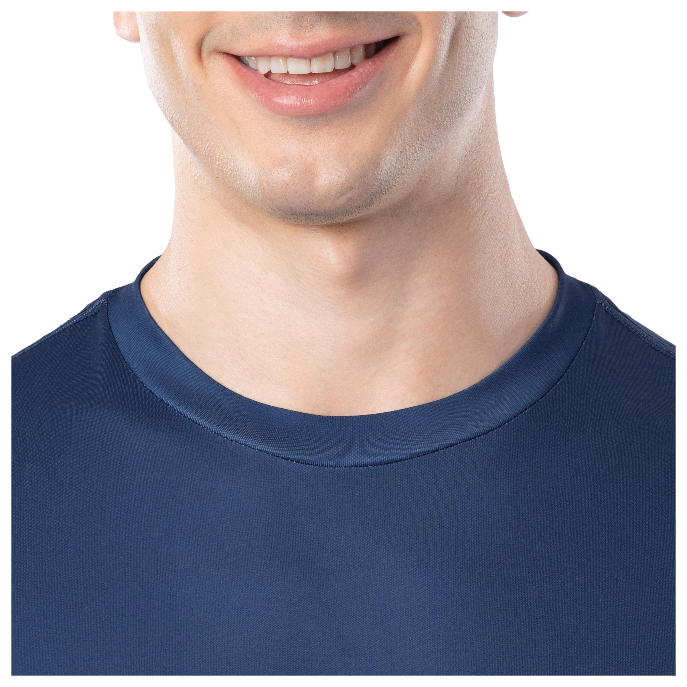 Close up on the crew neck of the sun protection top.